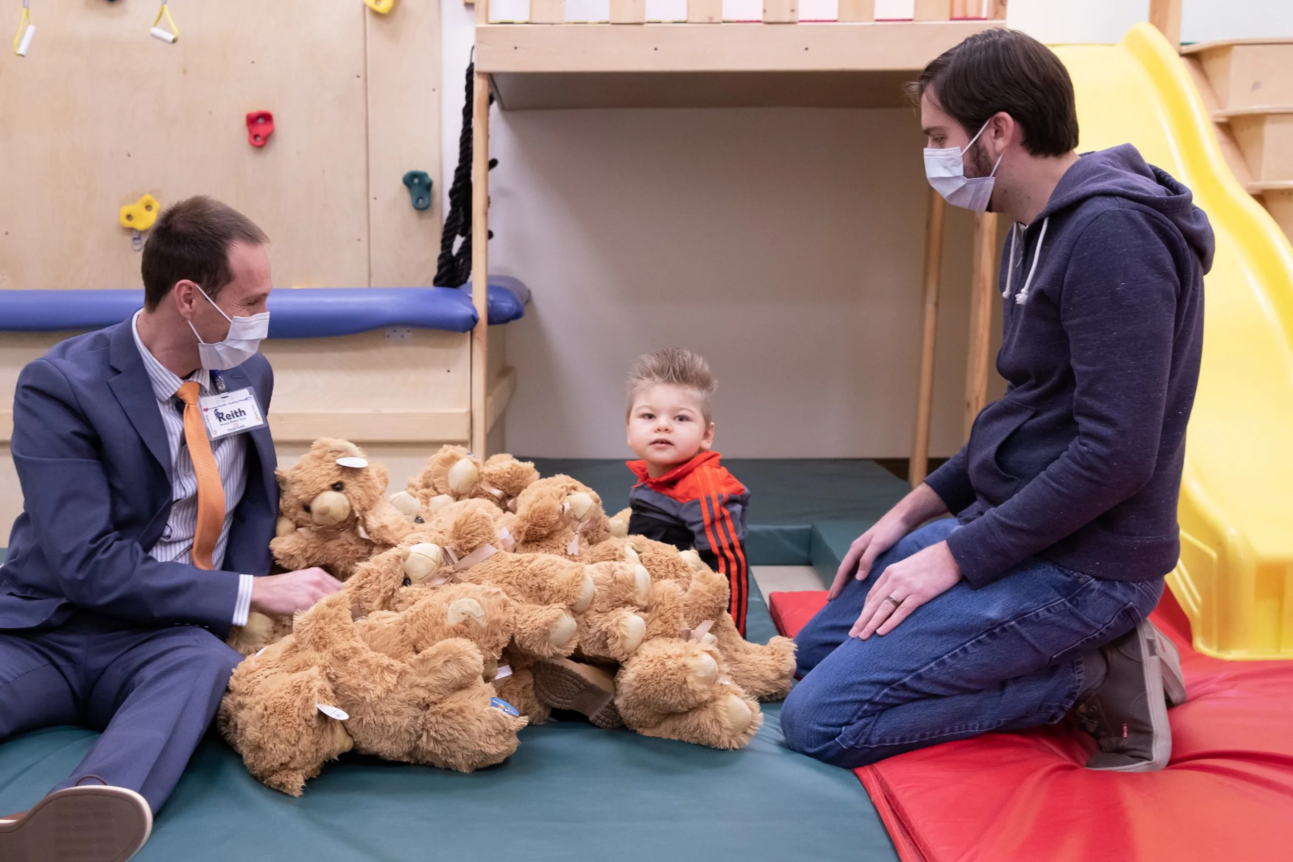 NAH's Orthopedic & Spine Institute donates teddy bears to the Children